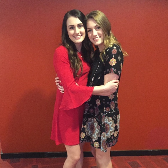 CHECK HER CLOSET! - Picture 7 of 7